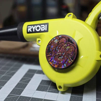 Nắp đậy cửa hút gió máy Ryobi - Trang trí độc đáo với hình Iono