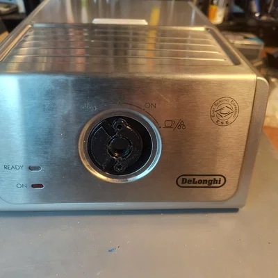 Ngàm gắn màn hình LilyGo T-RGB 2.1” cho máy pha cà phê Delonghi ECP