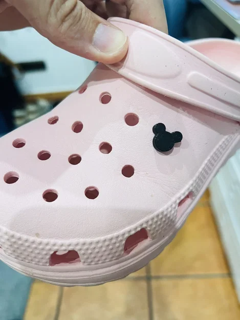 Phụ kiện trang trí Crocs hình Mickey in 3D dễ thương - Image 1