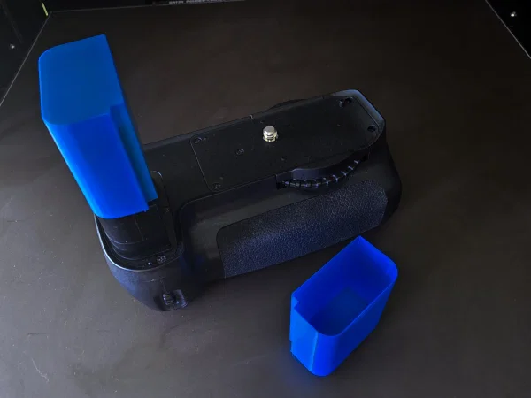 Nắp bảo vệ chân tiếp xúc cho Battery Grip Nikon MK-D80/D90 - Image 1