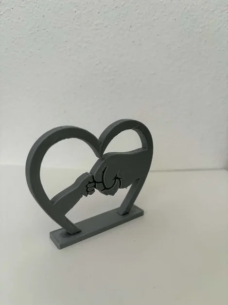 Heart of Connection - Biểu tượng tình thân giữa cha mẹ và con cái - Image 3