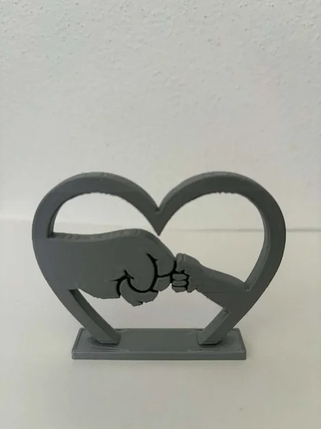 Heart of Connection - Biểu tượng tình thân giữa cha mẹ và con cái - Image 4