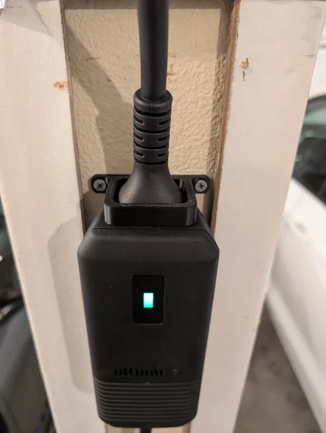 Giá treo sạc xe điện GM EV Level 1 J1772 và bộ sắp xếp dây cáp - Image 9