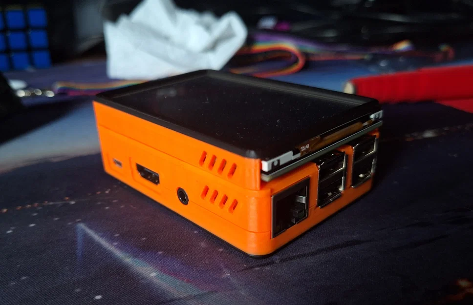 Case Raspberry Pi 3B+ kèm màn hình 3.5 inch TFT - Image 1