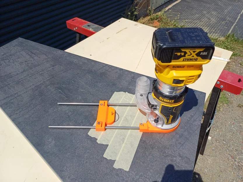 Gá cắt đường tròn cho máy phay DeWalt DCW600 - Image 2