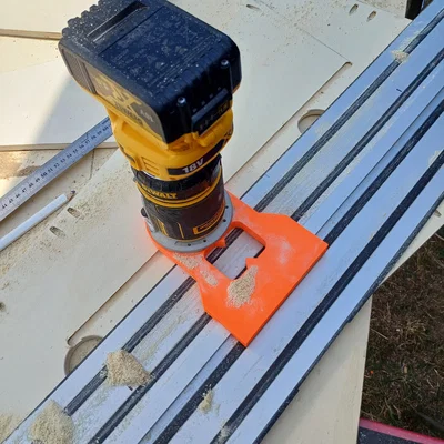 Bộ chuyển đổi DeWalt DCW600 để chạy trên ray dẫn hướng DWS5022