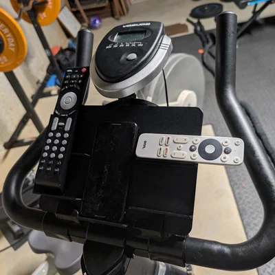 Khay đựng điện thoại và điều khiển cho xe đạp tập Yosuda