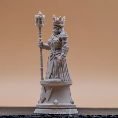 Quân Hậu (Queen) trong bộ cờ Orc-Crown