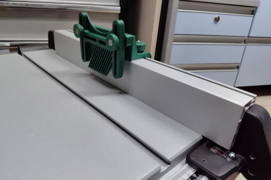 Phụ kiện gắn Featherboard vào thước dẫn cho Metabo TS 254 / TS 254 M - Image 1