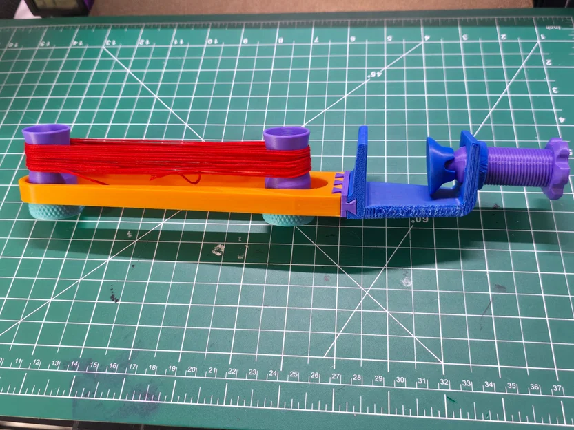 Mini Floss Squirrel Cage Swift - Guồng Quấn Chỉ Thêu Mini Dạng Lồng Sóc - Image 1