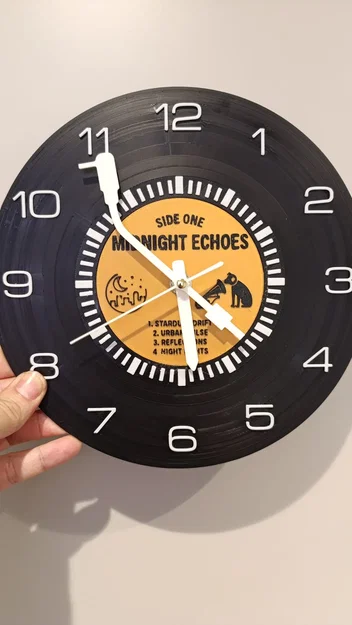 Đồng hồ trang trí phong cách đĩa than (Vinyl clock) - Image 1