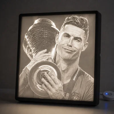 Mô hình Litophane 3D Cristiano Ronaldo (CR7) - Quà tặng độc đáo