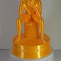 Cúp vinh danh "Người nghiện điện thoại" - Thumbnail 2