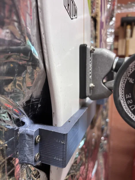 Giá treo ván trượt RÆVN Skateboard Wall Mount - Image 1