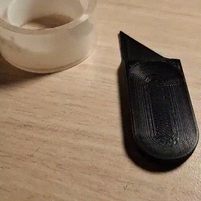 Dụng cụ tìm đầu băng keo - Never Lose The End Of Your Tape Again!