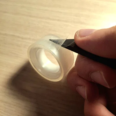 Dụng cụ tìm đầu băng keo - Never Lose The End Of Your Tape Again!
