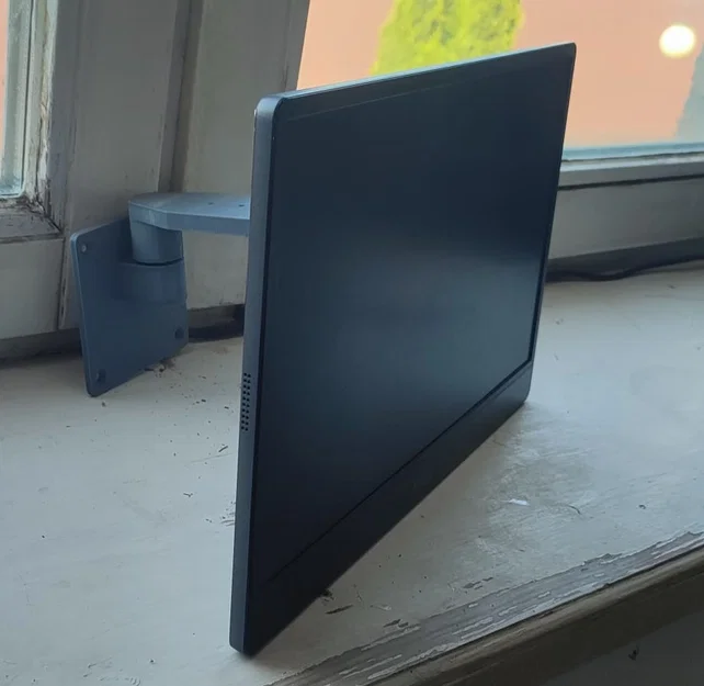 Giá treo tường cho màn hình di động MSI - Image 1