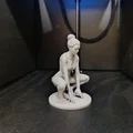 Mô hình tượng nữ tập Yoga tư thế ngồi xổm - Thumbnail 2