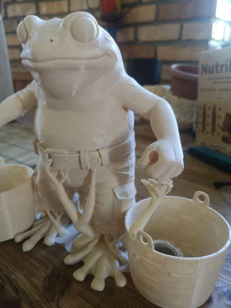 Mô hình 3D chú ếch xách thùng trang trí cực dễ thương - Image 3