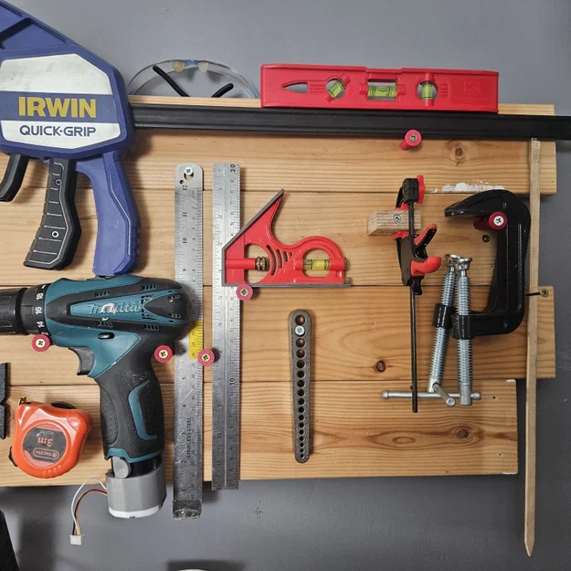 Not a Pegboard - Ống bọc vít biến thành chốt treo tường - Image 1