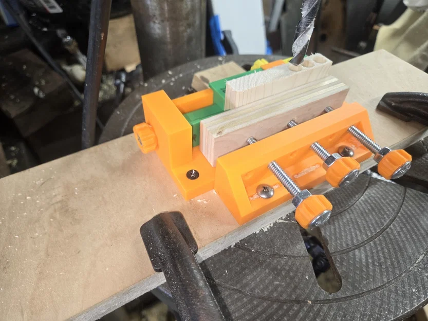 Jig khoan lỗ Wood Cartridge (Wood cartridge drill jig) - Image 1