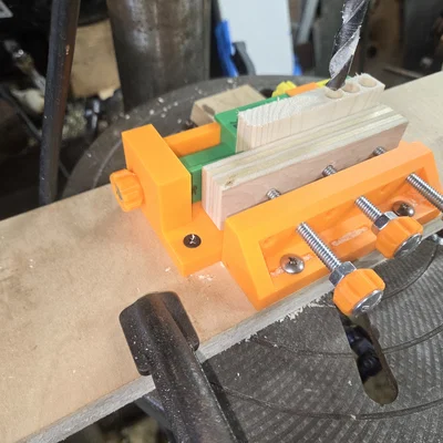 Jig khoan lỗ Wood Cartridge (Wood cartridge drill jig)