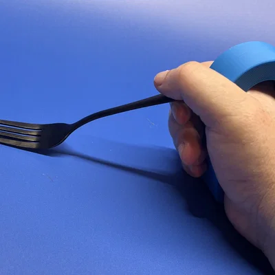 Utensil Cuff Holder – Vòng đeo hỗ trợ cầm dụng cụ ăn uống
