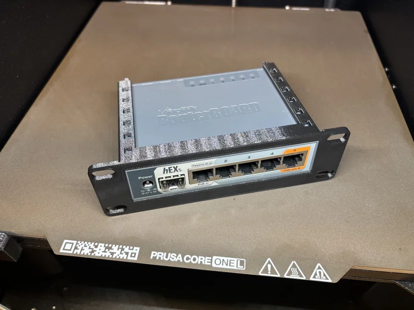 Giá đỡ rack 1U 6-inch cho MikroTik hEX S - Image 1