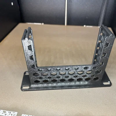 Giá đỡ rack 1U 6-inch cho MikroTik hEX S