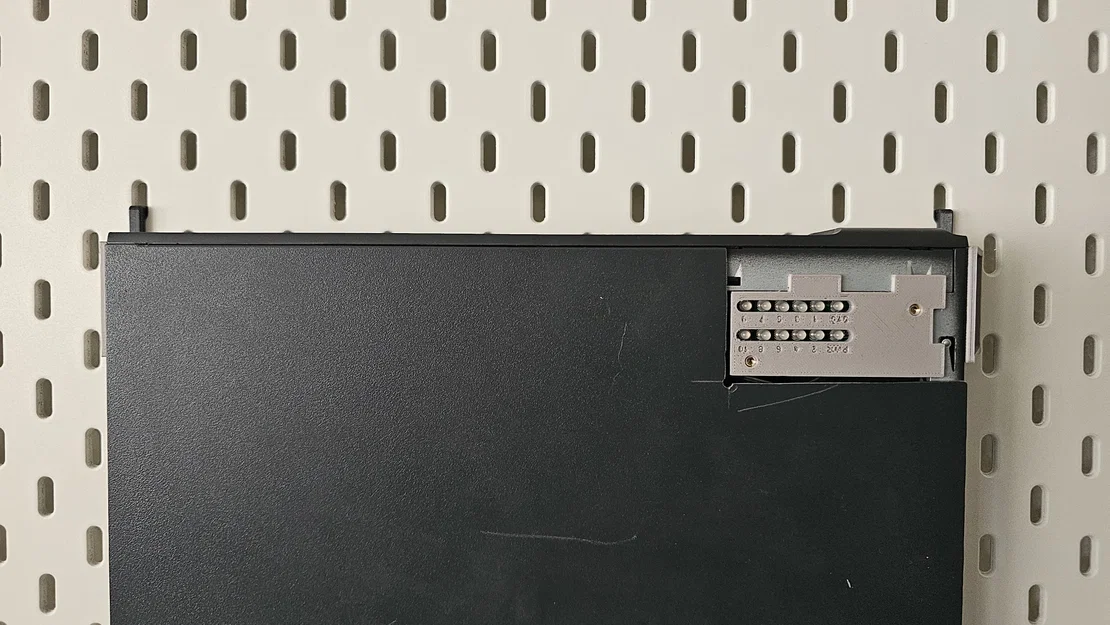 Bộ ngàm gắn tường Skadis cho switch TP-Link TL-SG3210 - Image 2