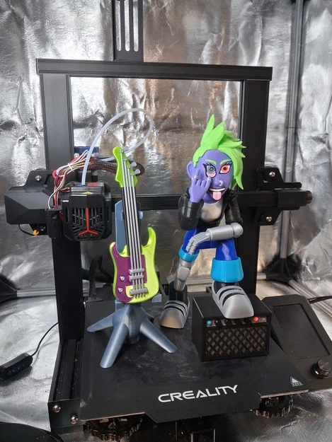Cyberpunk Rocker – Tượng Nữ Rockstar Cyberpunk - Image 8