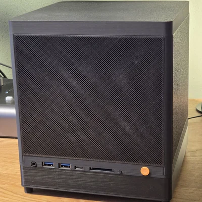 Case mát & êm cho Sixunited AXB35 chạy Ryzen AI Max+ 395