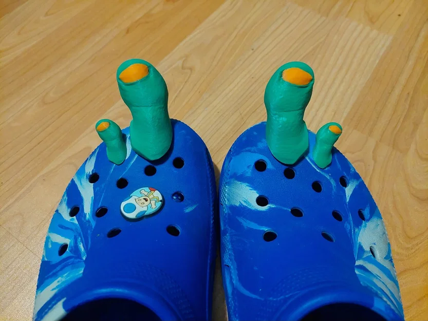 Móc Crocs ngón chân cái (bản lớn & bản nhỏ) - Image 1