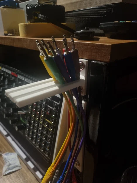 Giá treo cáp Patch Cable cho tủ Rack 19 inch (3D Printed) - Image 1