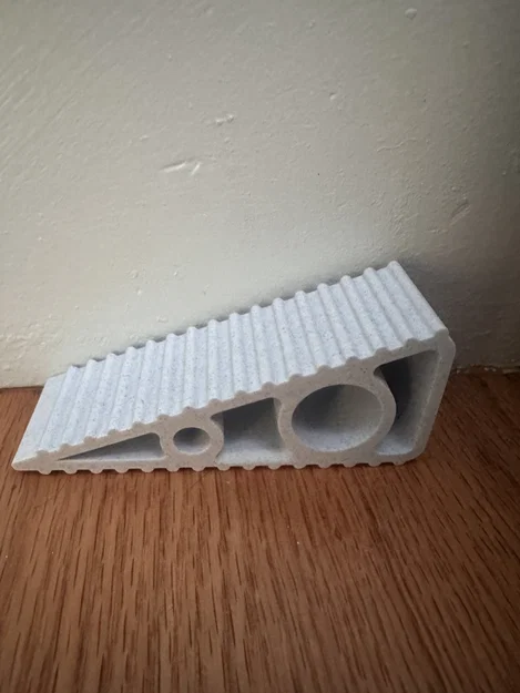 Chặn cửa 3D thiết kế nêm thông minh - Dễ in và siêu tiện lợi - Image 1