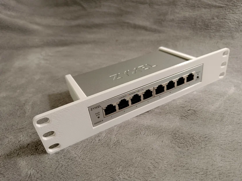 Zyxel GS1200-8 Rackmount 10 inch 1U - Image 1