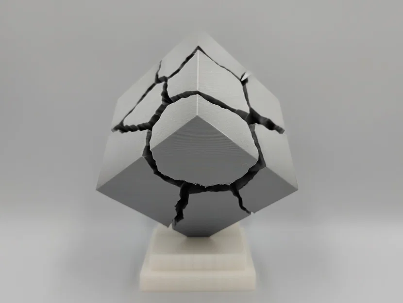 Tượng Trang Trí Bàn Làm Việc Khối Lập Phương Nứt Vỡ (Fractured Cube) - Image 8