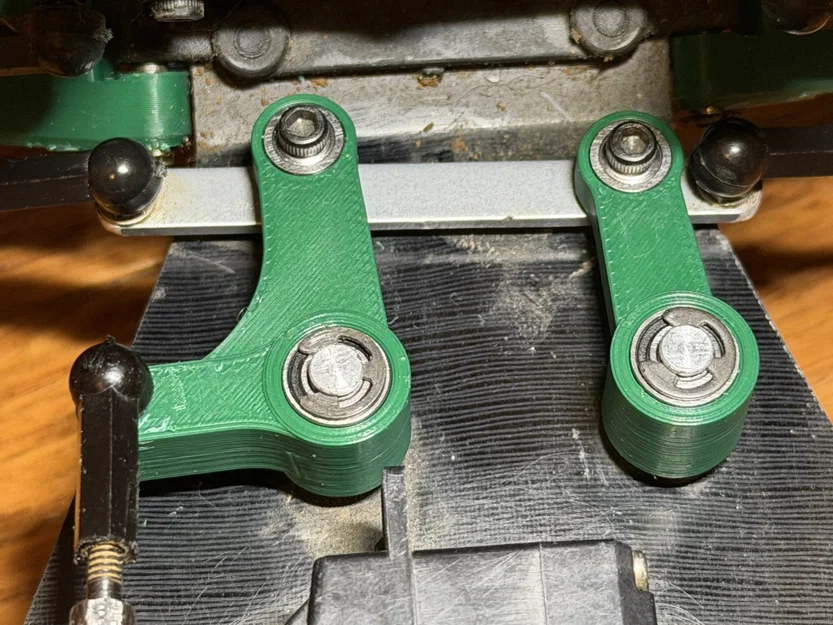 Bell crank Losi JRX2 kèm bearings - Image 2