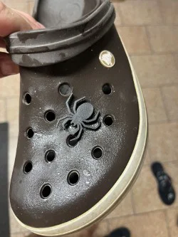 Mô hình phụ kiện trang trí hình nhện cực chất cho dép Crocs - Image 1