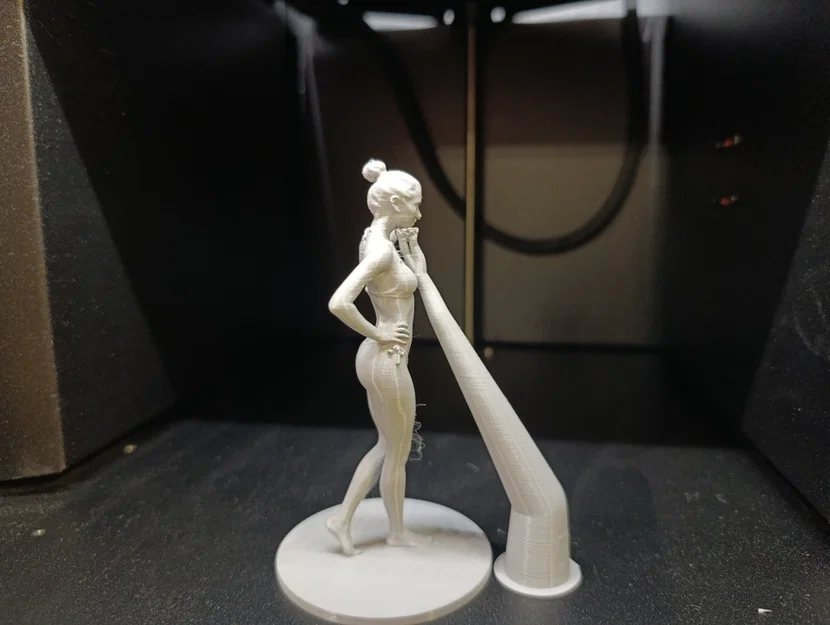 Người phụ nữ tạo dáng Yoga (Yoga Stance Woman) - Image 4
