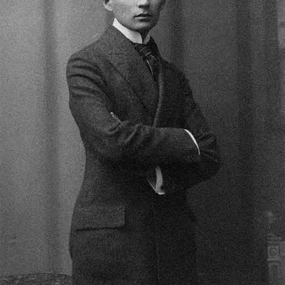 Mô hình 3D nhân vật văn học Franz Kafka - Tượng để bàn nghệ thuật