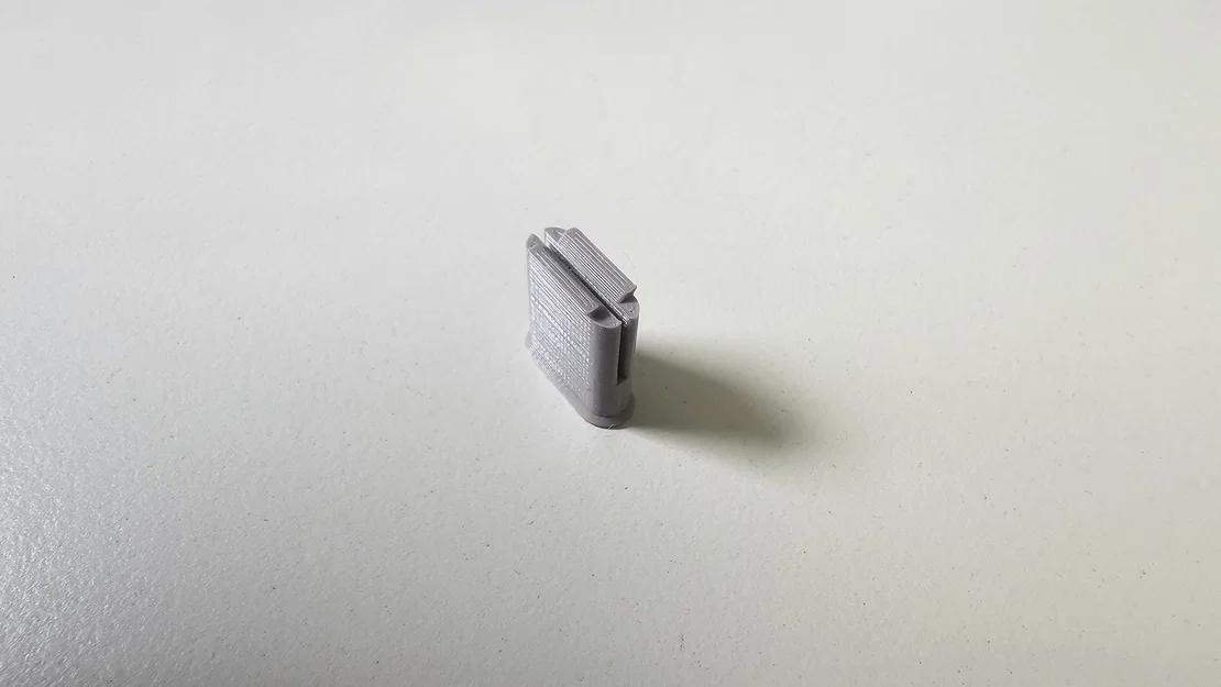 Giá treo ổ cắm điện thông minh gắn bảng Skadis Ikea - Image 5