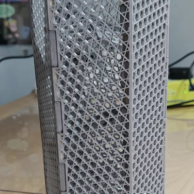 Tháp lắc xúc xắc gập phẳng tham số (parametric folding/collapsible dice tower)