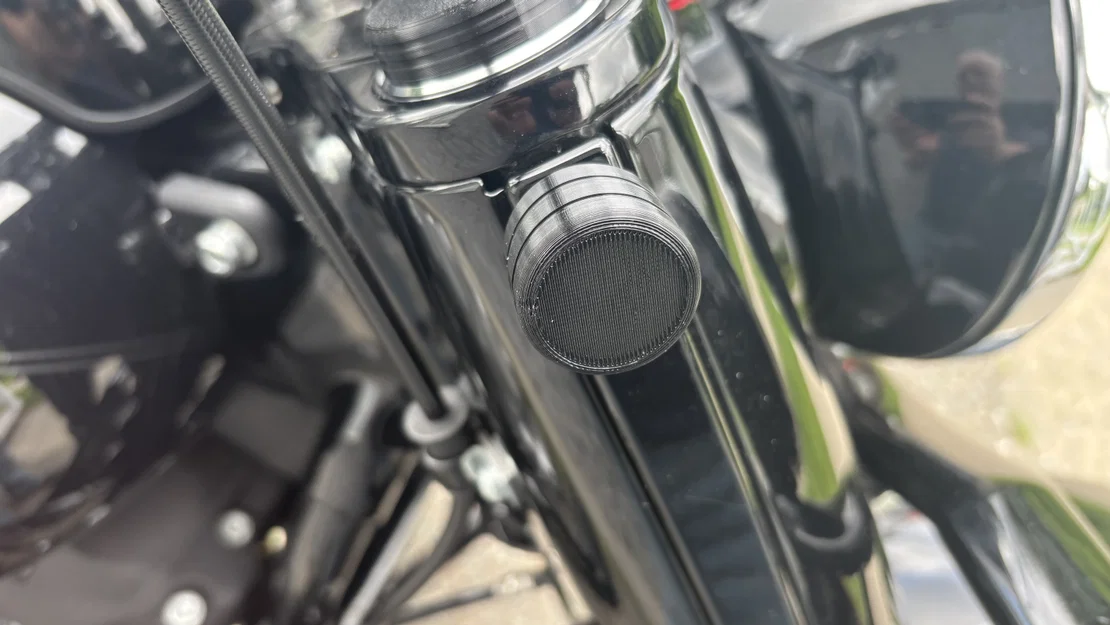 Cache fixations pare-brise OEM Harley Héritage Classique - Image 3