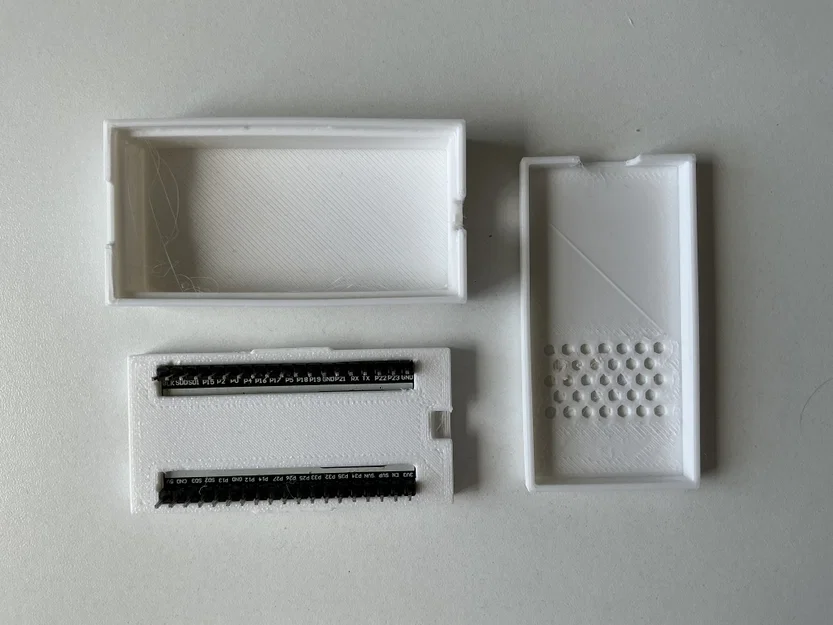 Hộp bảo vệ ESP-32 có lỗ tản nhiệt và đế định vị pin - Image 3