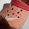 Phụ kiện trang trí dép Clog hình logo Nike in 3D cực chất - Thumbnail 7