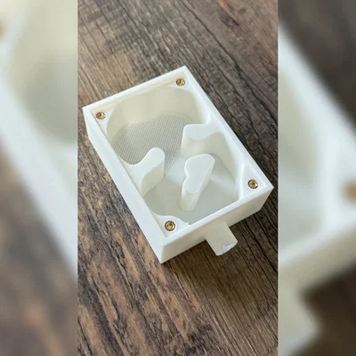 Tổ Kiến Nhỏ Gọn với Lưới Cấp Ẩm