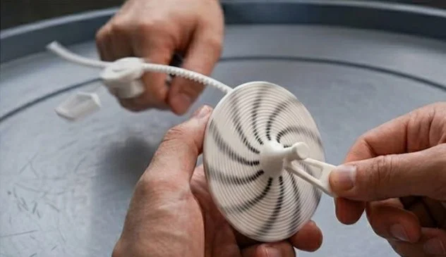 Con quay Spinner với bệ phóng cơ học in 3D siêu độc đáo - Image 1
