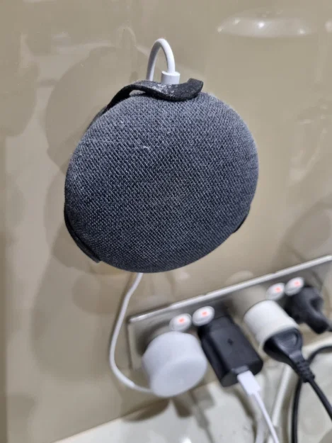 Giá treo tường Google Home Mini - Image 1