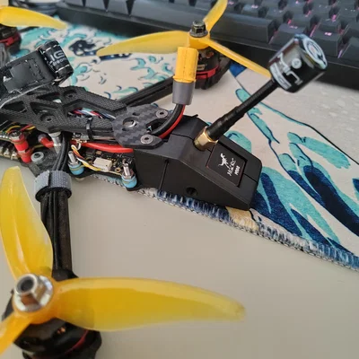 GEPRC Mark4 5-inch: gá M100 GPS + VTX SMA pigtail + anten ELRS